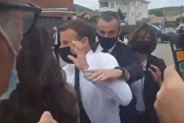 ویدیو / سیلی خوردن «امانوئل مکرون»، رئیس جمهور فرانسه از یک فرد معترض