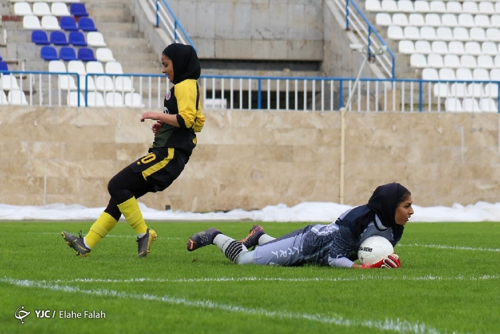 تصاویر: لیگ برتر فوتبال بانوان؛ ملوان بندرانزلی ۰ - خاتون بم ۴