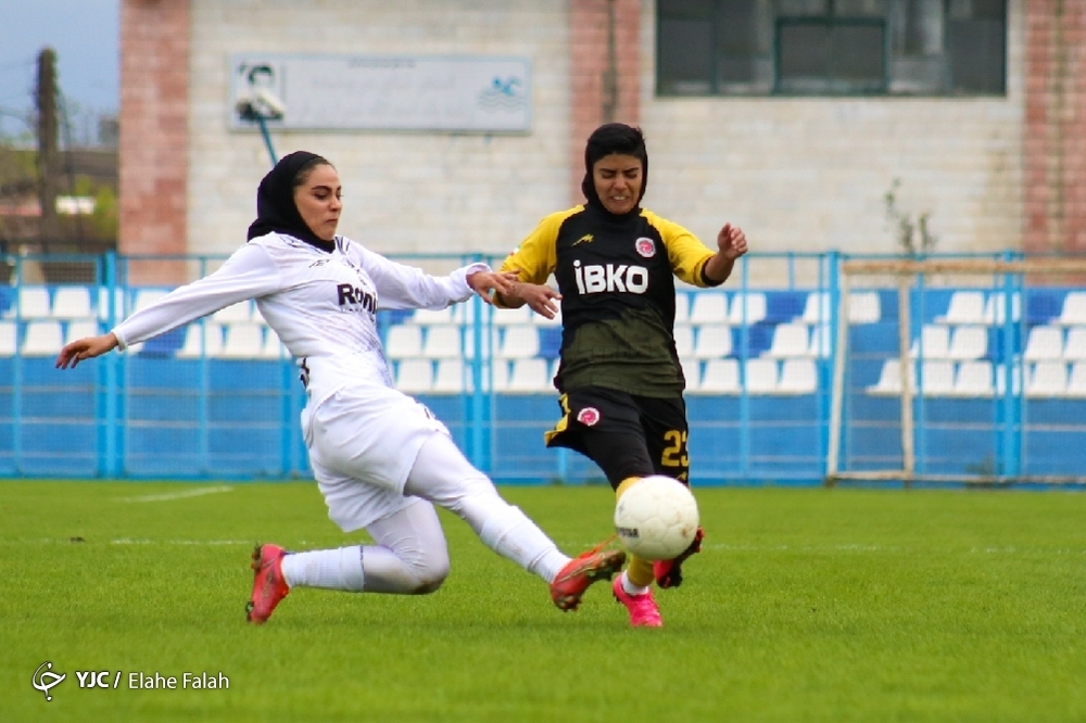 تصاویر: لیگ برتر فوتبال بانوان؛ ملوان بندرانزلی ۰ - خاتون بم ۴