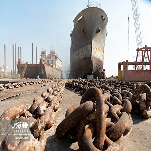 تصاویر: کارخانه ساخت کشتی‌های غول پیکر در بوشهر