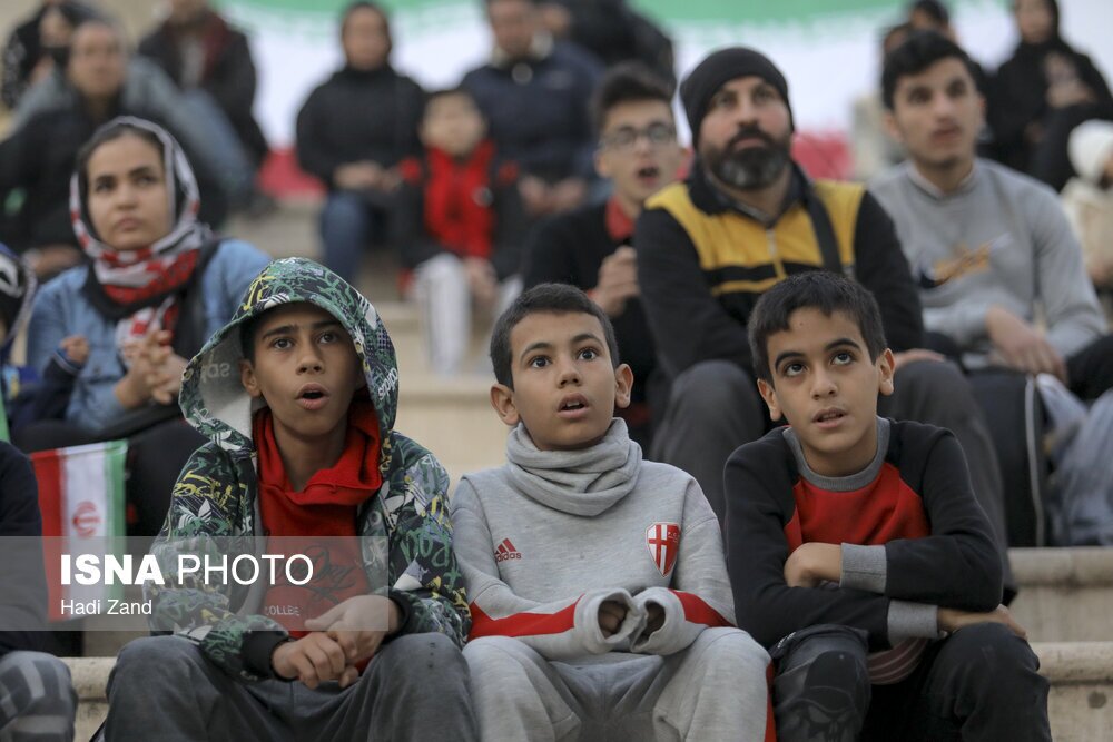 تصاویر: تماشای اولین بازی ایران در جام جهانی قطر