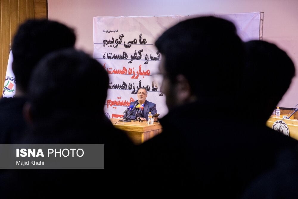 تصاویر: حضور علیرضا زاکانی در دانشگاه شریف