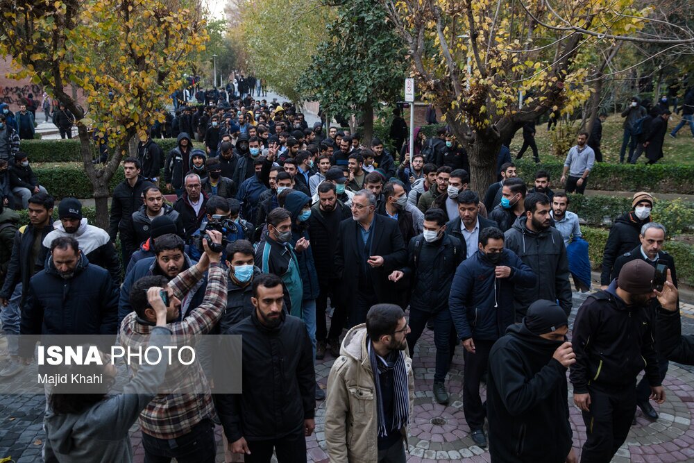 تصاویر: حضور علیرضا زاکانی در دانشگاه شریف
