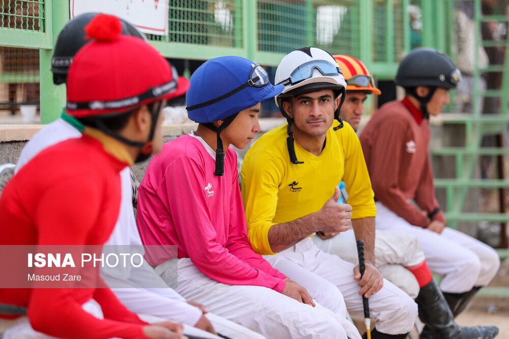 تصاویر: کورس پاییزه اسب دوانی یزد