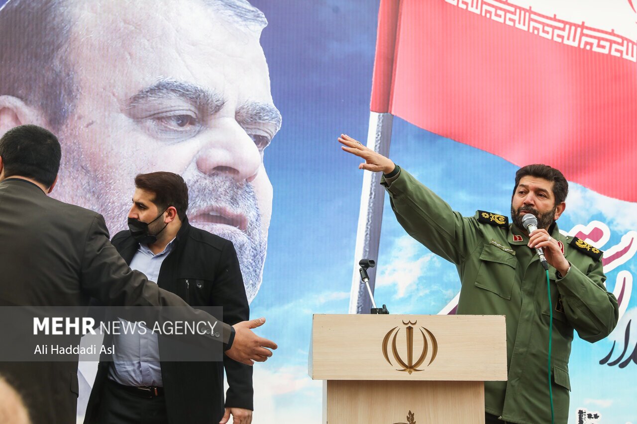 تصاویر: مراسم تشییع پیکر زنده یاد رستم قاسمی