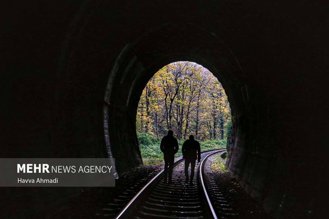 تصاویر: ریل گردی؛ پاییز راه آهن شمال