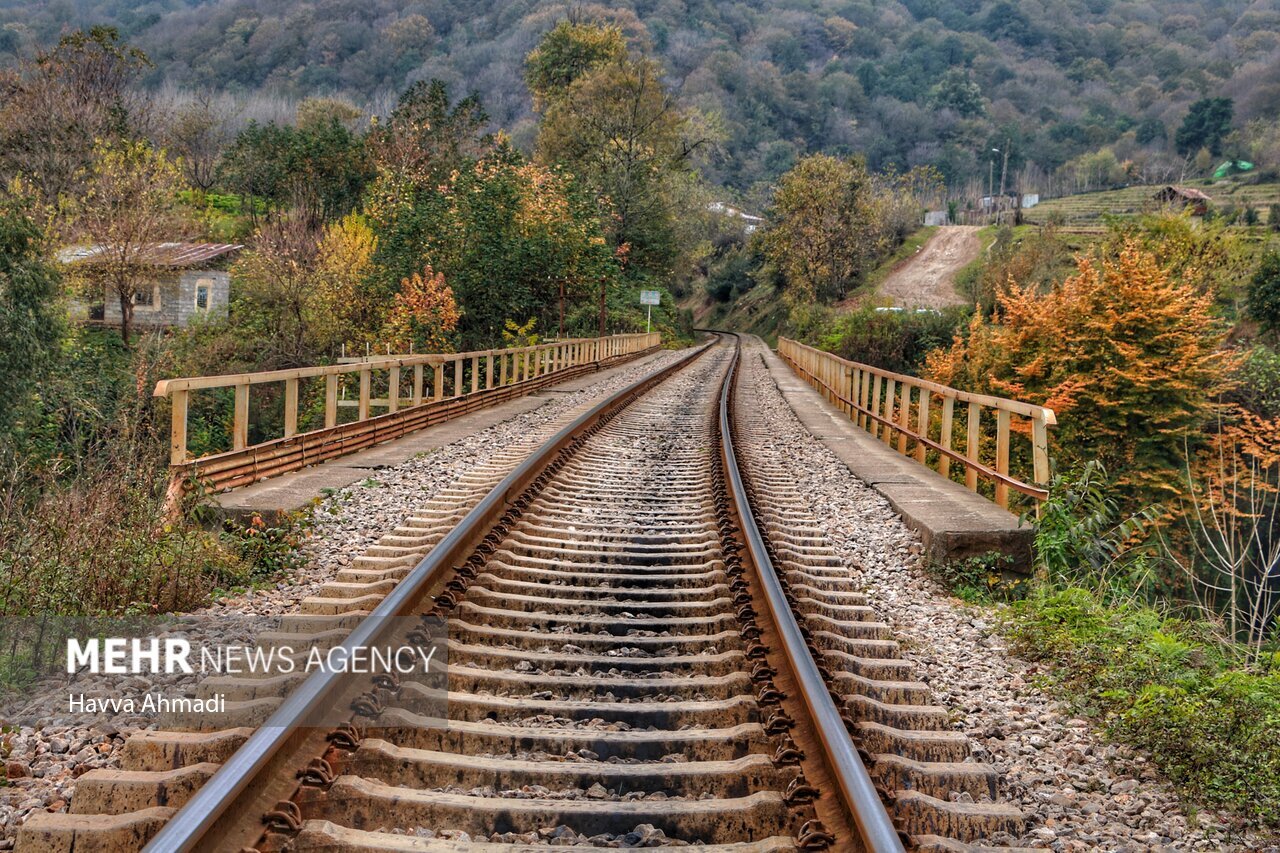 تصاویر: ریل گردی؛ پاییز راه آهن شمال