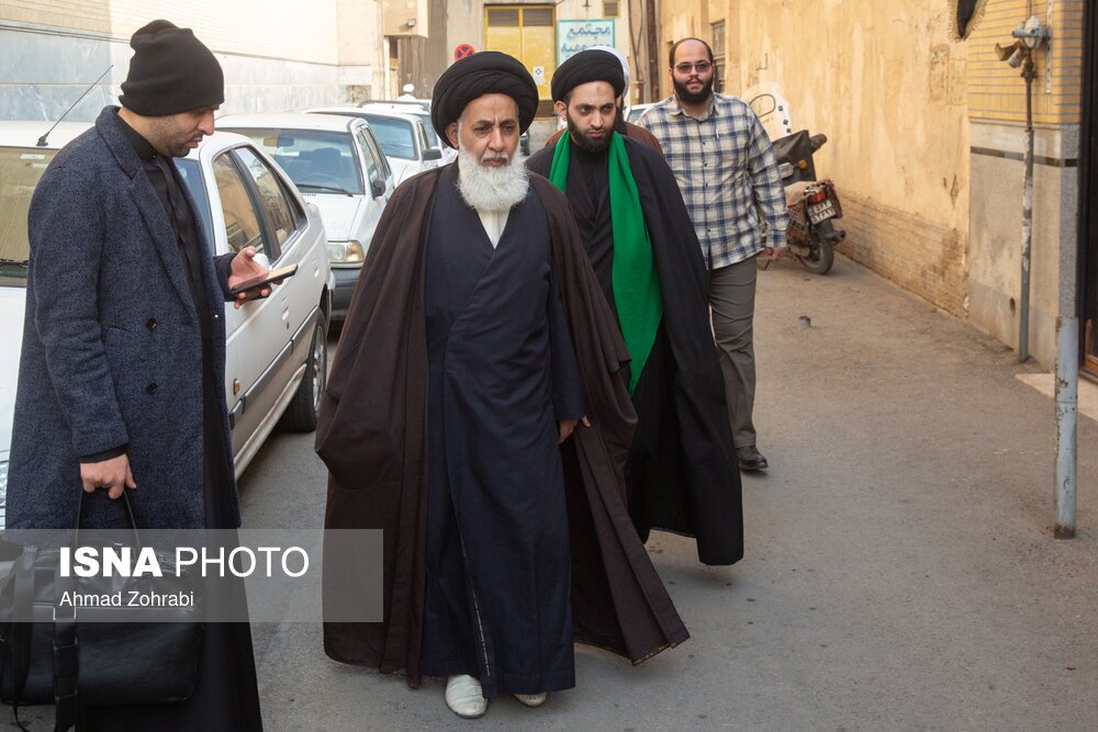 تصاویر: حضور علما و روحانیون برای عرض تسلیت رحلت آیت الله روحانی - قم