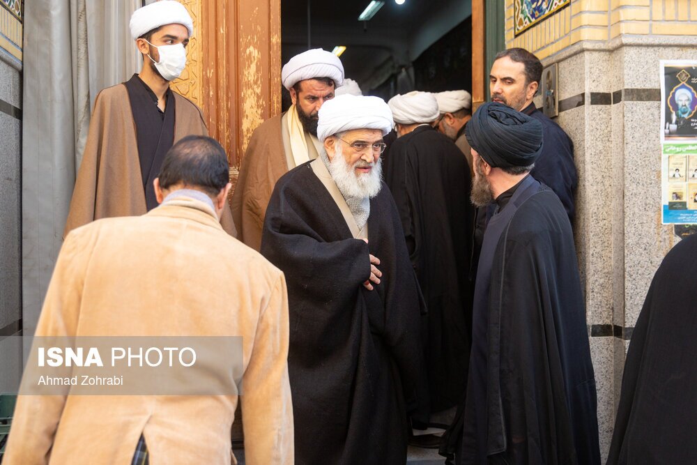 تصاویر: حضور علما و روحانیون برای عرض تسلیت رحلت آیت الله روحانی - قم