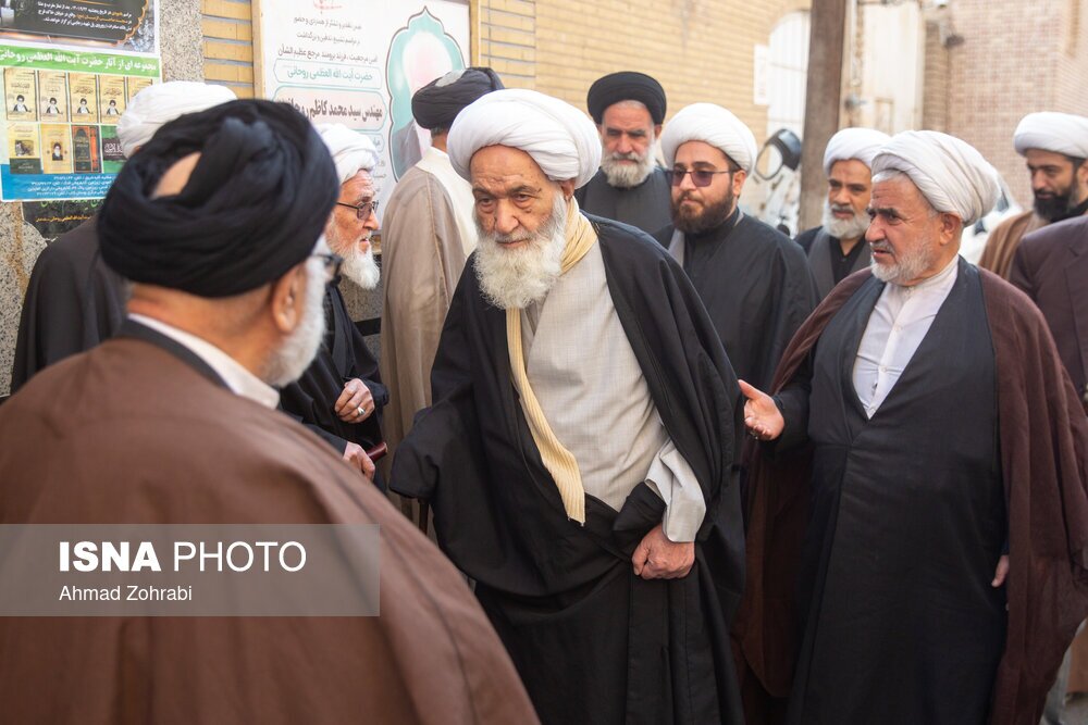 تصاویر: حضور علما و روحانیون برای عرض تسلیت رحلت آیت الله روحانی - قم