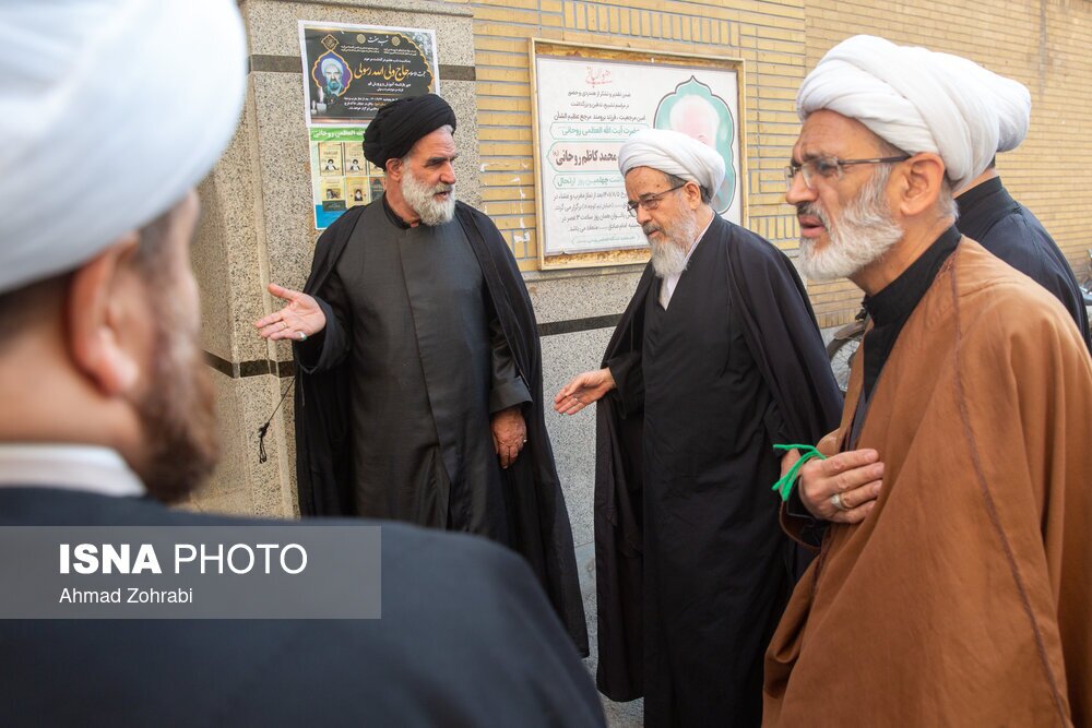 تصاویر: حضور علما و روحانیون برای عرض تسلیت رحلت آیت الله روحانی - قم