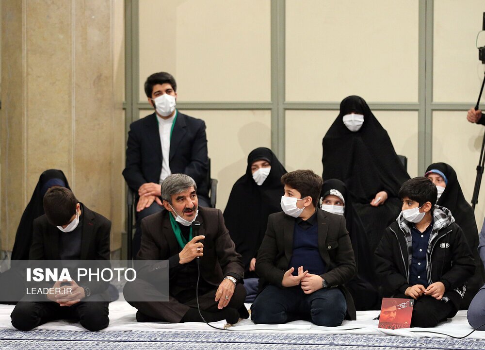 تصاویر: دیدار خانواده‌های شهدای حادثه تروریستی حرم مطهر شاهچراغ (ع) با مقام معظم رهبری