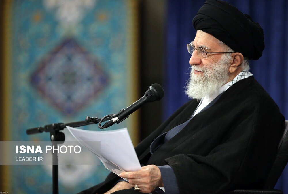 تصاویر: دیدار خانواده‌های شهدای حادثه تروریستی حرم مطهر شاهچراغ (ع) با مقام معظم رهبری