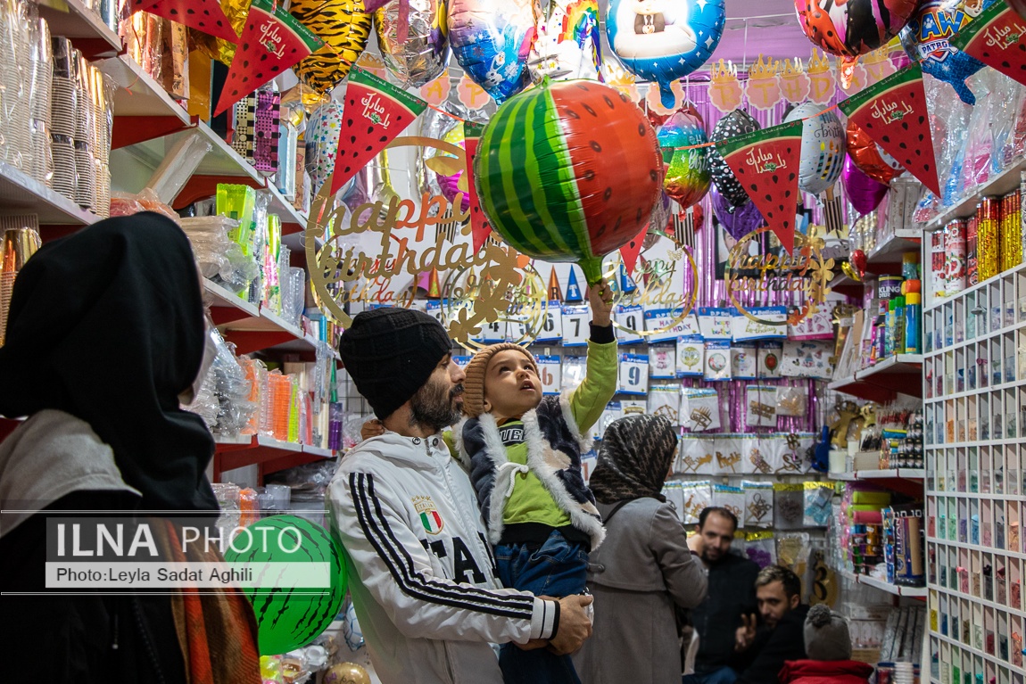 تصاویر: تهران در آستانه یلدا 1401