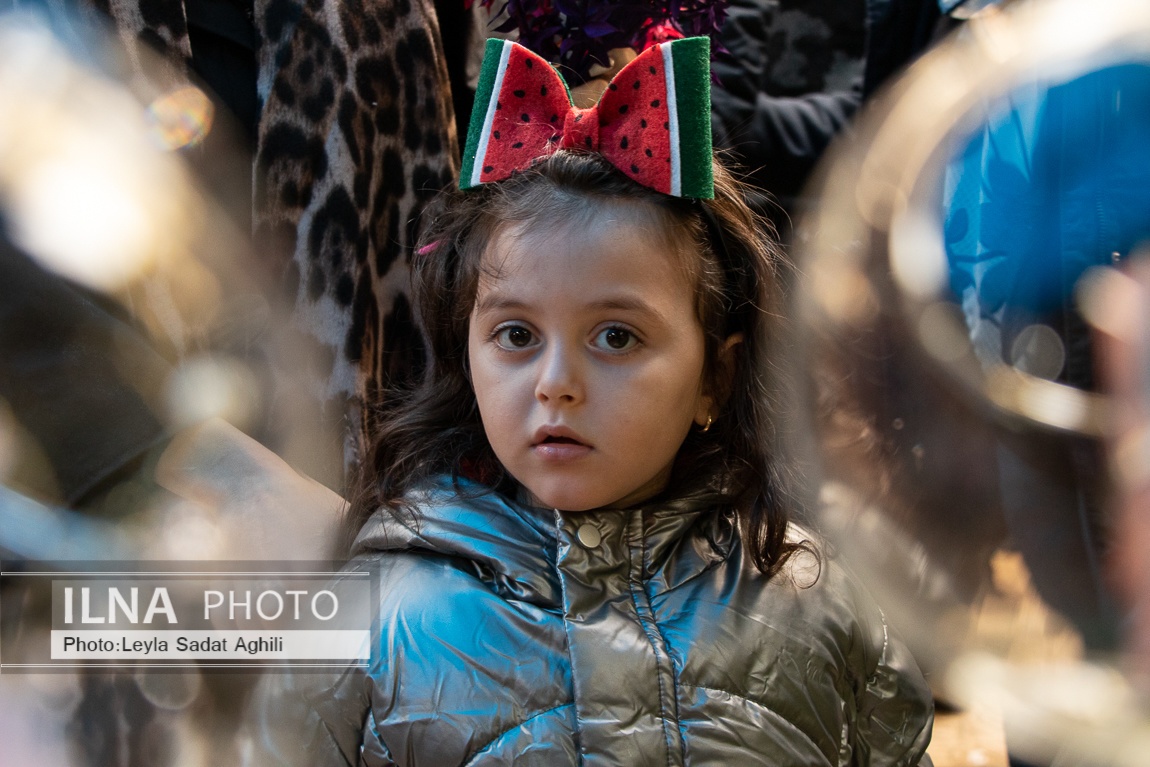 تصاویر: تهران در آستانه یلدا 1401