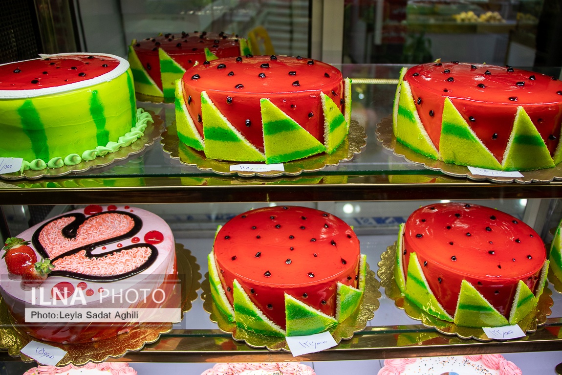 تصاویر: تهران در آستانه یلدا 1401