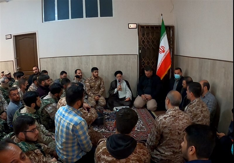 رئیسی در بازدید از یگان ویژه فاتحین تهران: شما در مواجهه با اغتشاشگران خوش درخشیدید / فتنههای زیادی راه انداخته اند تا بتوانند از صدور انقلاب و روحیه بسیجی جلوگیری کنند / ملت فلسطین روزی با سنگ به مقابله با ارتش صهیونیست میرفت، اما امروز به موشکهای پیشرفته مجهز دست یافته؛ اینها نمونههایی از صدور تفکر انقلاب و تفکر بسیجی به سایر ملت هاست رئیسی در بازدید از یگان ویژه فاتحین تهران: شما در مواجهه با اغتشاشگران خوش درخشیدید / فتنههای زیادی راه انداخته اند تا بتوانند از صدور انقلاب و روحیه بسیجی جلوگیری کنند / ملت فلسطین روزی با سنگ به مقابله با ارتش صهیونیست میرفت، اما امروز به موشکهای پیشرفته مجهز دست یافته؛ اینها نمونههایی از صدور تفکر انقلاب و تفکر بسیجی به سایر ملت هاست