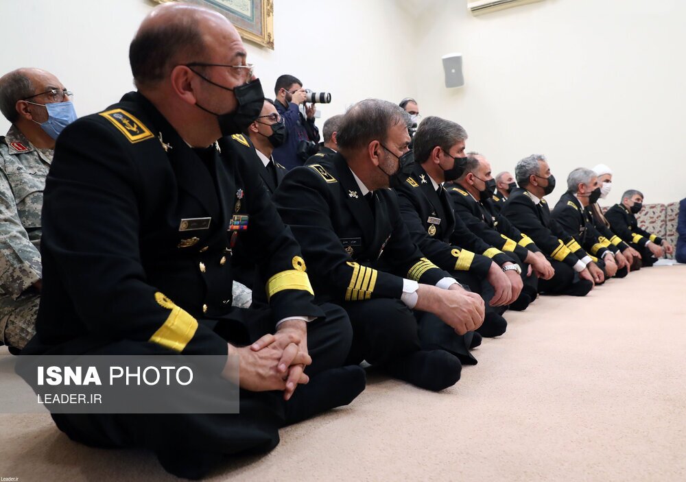 تصاویر: دیدار تعدادی از فرماندهان نیروی دریایی ارتش با مقام معظم رهبری