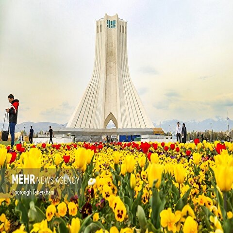 تصاویر: برج آزادی تهران در نوروز