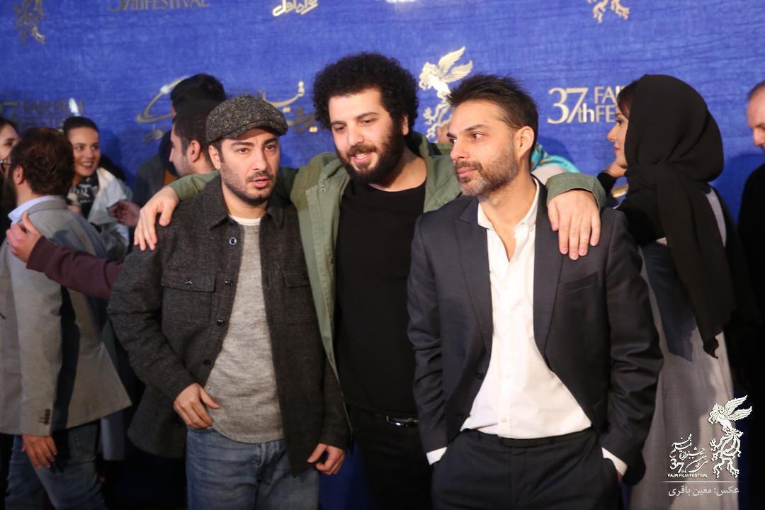 انتقاد شدیداللحن از مجری و مداحی که در تلویزیون علیه «برادران لیلا» اظهارنظر کردند: فیلم را دزدی می‌بینید؛ حتماً نماز و روزه‌ی شما هم قبول است