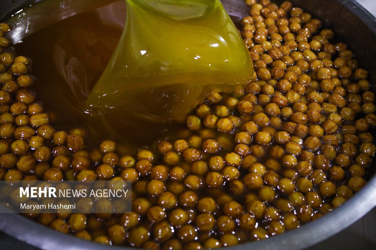 تصاویر: زولبیا و بامیه شیرینی مخصوص ماه رمضان