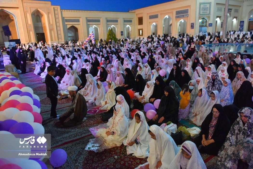 تصاویر: جشن «روزه اولی‌ها»در حرم شاهچراغ