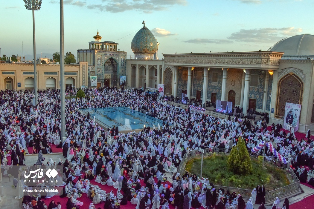 تصاویر: جشن «روزه اولی‌ها»در حرم شاهچراغ