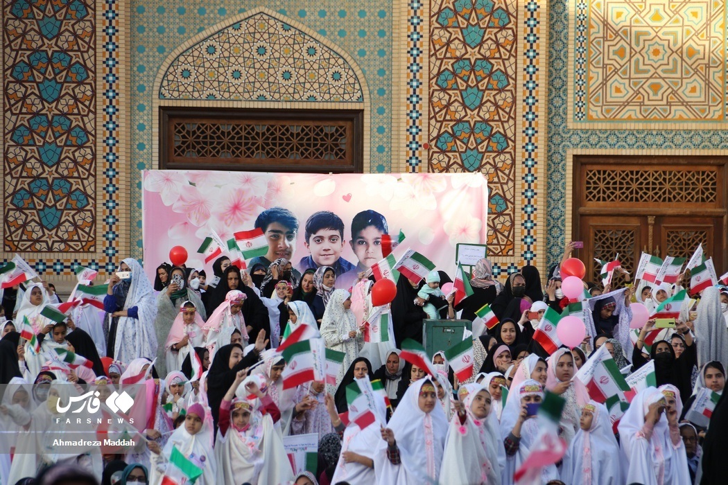 تصاویر: جشن «روزه اولی‌ها»در حرم شاهچراغ