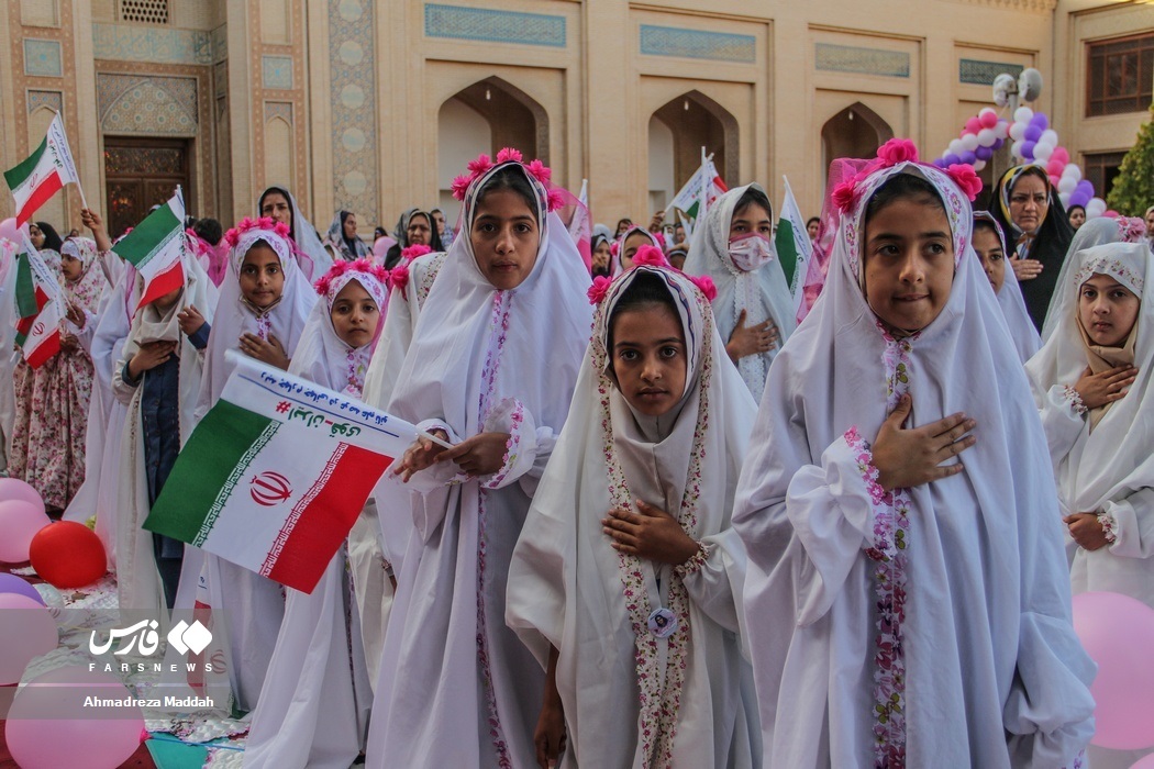 تصاویر: جشن «روزه اولی‌ها»در حرم شاهچراغ