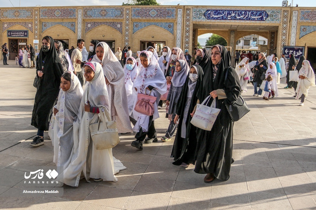 تصاویر: جشن «روزه اولی‌ها»در حرم شاهچراغ