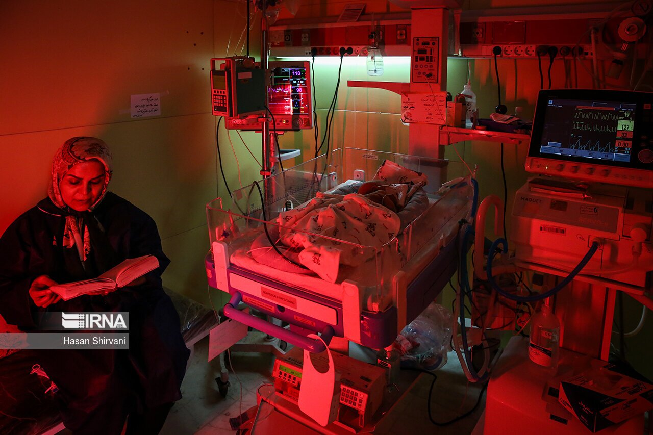 تصاویر: شب نوزدهم رمضان- بیمارستان کودکان