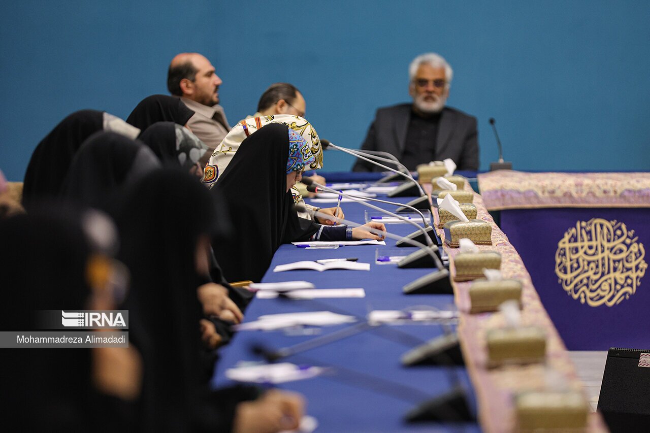 تصاویر: نشست تشکل ها و فعالان دانشجویی با رییس جمهور