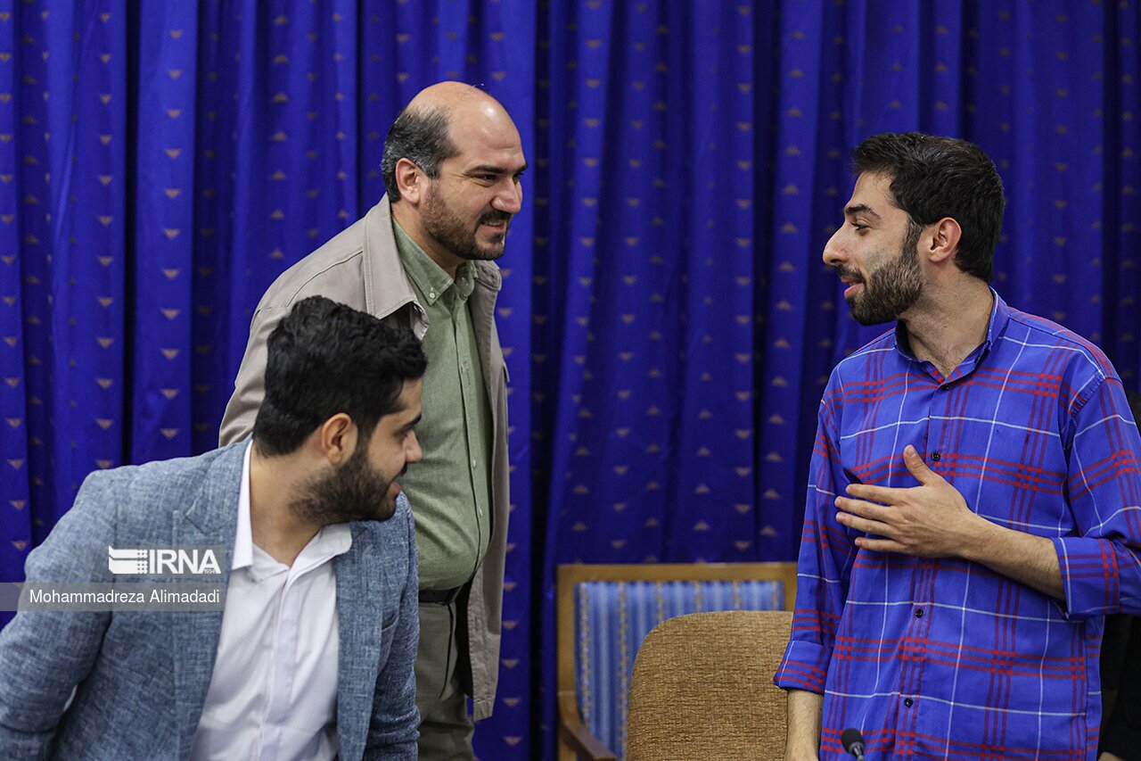 تصاویر: نشست تشکل ها و فعالان دانشجویی با رییس جمهور