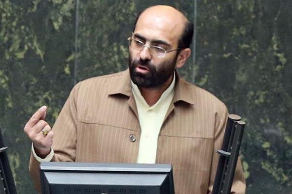برآورد ما این است که برای ۹۰ درصد مردم، شصت لیتر بنزین ۱۵۰۰ تومانی و بنزین ۳۰۰۰ تومانی کفایت می‌کند / اینکه آیا سهمیه‌ها بیشتر شود یا دست بخورد اصلا به مجلس ربطی ندارد