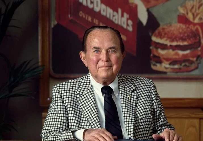 ۱۲ چهره مشهور که ثابت می کنند دنیا در ۴۰ سالگی به پایان نمی رسد ۱۲ چهره مشهور که ثابت می کنند دنیا در ۴۰ سالگی به پایان نمی رسد