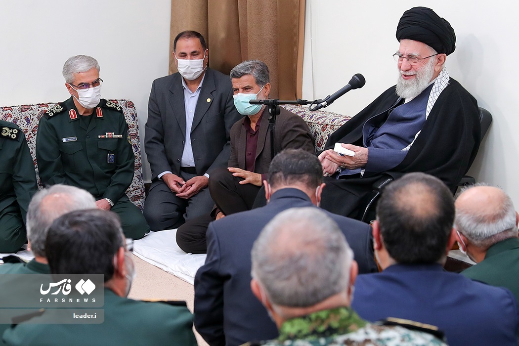 تصاویر: دیدار فرماندهان و مسئولان ارشد نیرو‌های مسلح با مقام معظم رهبری
