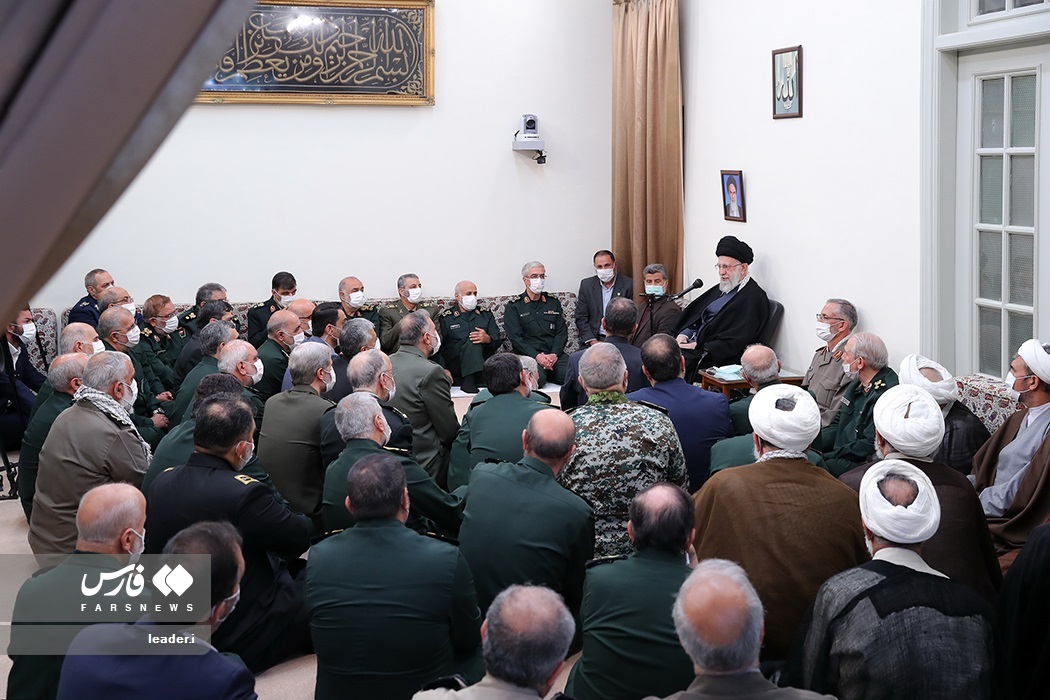 تصاویر: دیدار فرماندهان و مسئولان ارشد نیرو‌های مسلح با مقام معظم رهبری