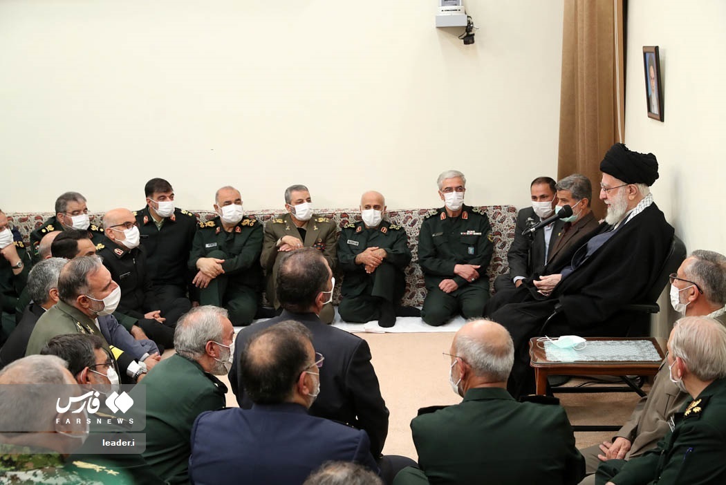 تصاویر: دیدار فرماندهان و مسئولان ارشد نیرو‌های مسلح با مقام معظم رهبری