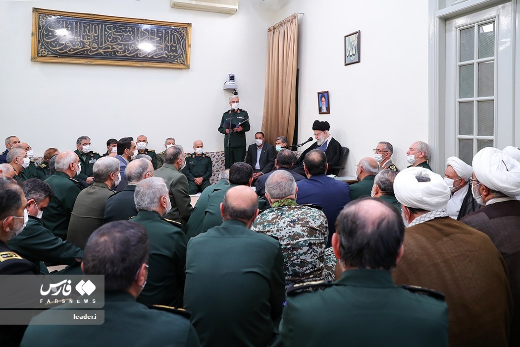 تصاویر: دیدار فرماندهان و مسئولان ارشد نیرو‌های مسلح با مقام معظم رهبری
