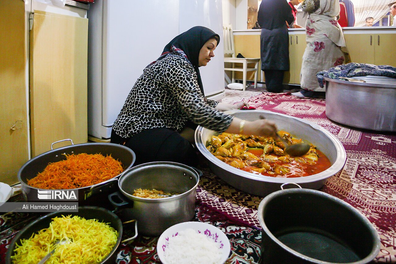 تصاویر: سفره‌های سنتی افطار