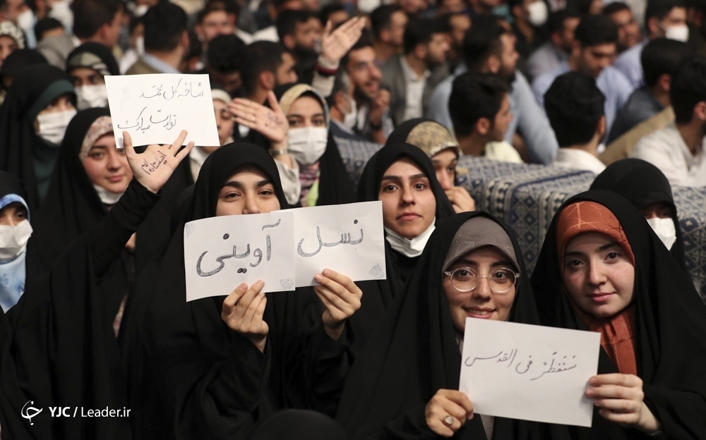 تصاویر: دیدار جمعی از دانشجویان و تشکل های دانشجویی با مقام معظم رهبری