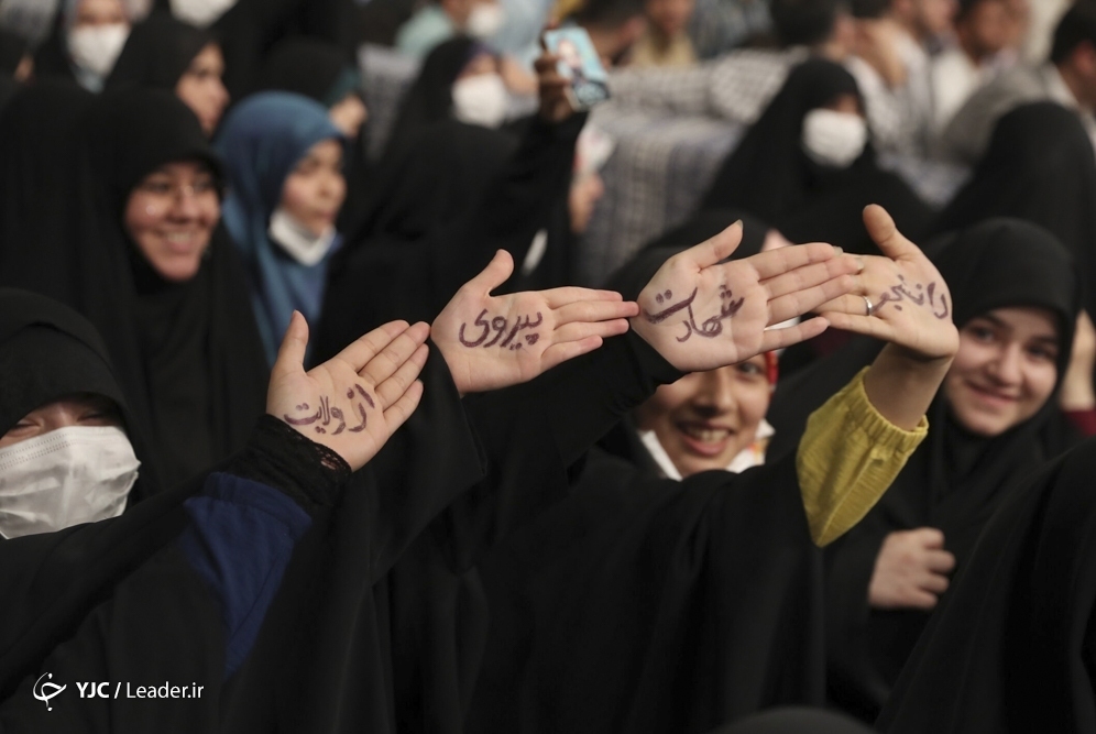 تصاویر: دیدار جمعی از دانشجویان و تشکل های دانشجویی با مقام معظم رهبری