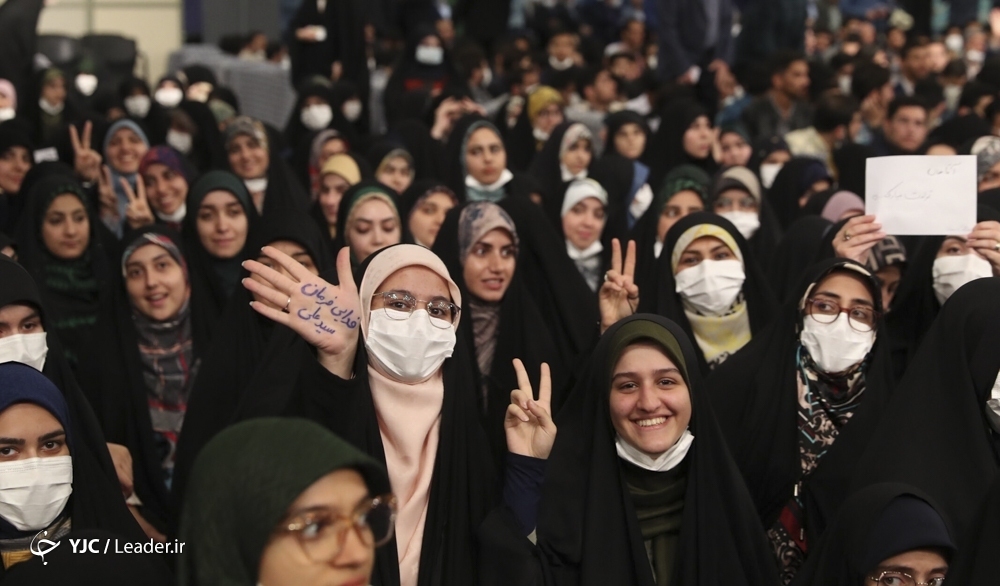 تصاویر: دیدار جمعی از دانشجویان و تشکل های دانشجویی با مقام معظم رهبری