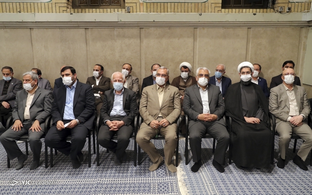 تصاویر: دیدار جمعی از دانشجویان و تشکل های دانشجویی با مقام معظم رهبری