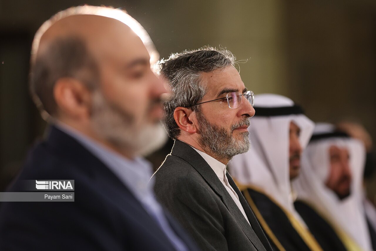 تصاویر: دیدار سفرا و کارداران کشورهای اسلامی با رئیسی