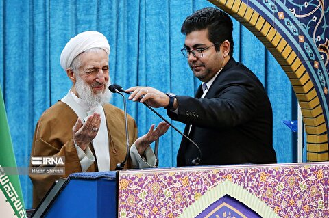 تصاویر: اولین نماز جمعه تهران در سال 1402