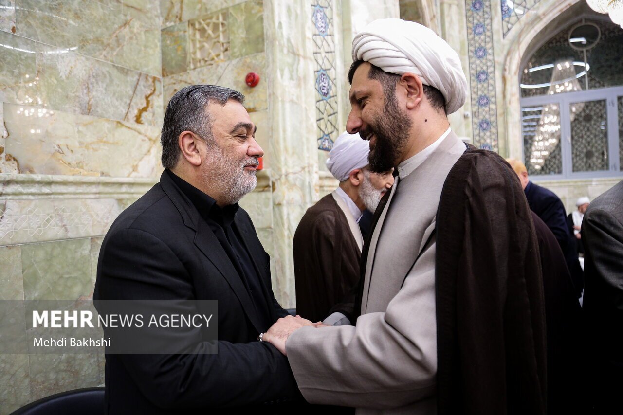 تصاویر: بزرگداشت آیت الله سلیمانی در مسجد اعظم قم