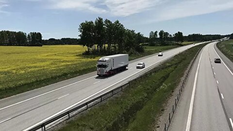 ساخت جاده بی‌نظیر در سوئد؛ طراحی سیستم شارژ پویای خودروهای الکتریکی در حال حرکت