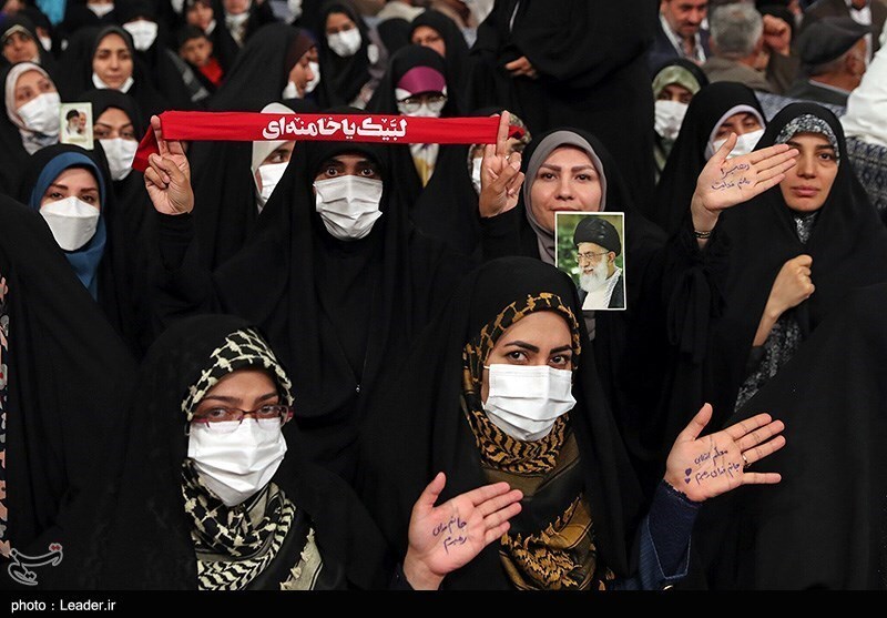 تصاویر: دیدار جمعی از معلمان و فرهنگیان سراسر کشور با مقام معظم رهبری
