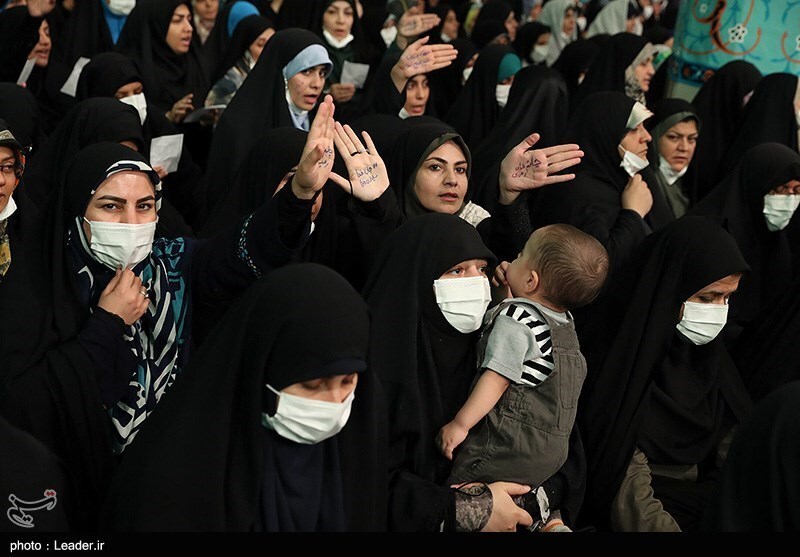 تصاویر: دیدار جمعی از معلمان و فرهنگیان سراسر کشور با مقام معظم رهبری